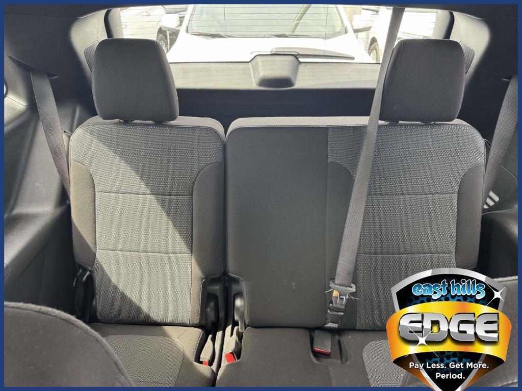 used 2023 Chevrolet Traverse car, priced at $32,195