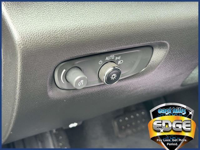 used 2023 Chevrolet Traverse car, priced at $28,995