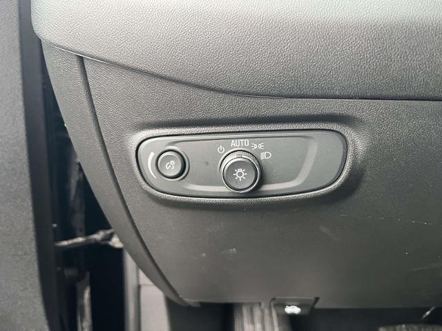 used 2023 Chevrolet Equinox car, priced at $18,495