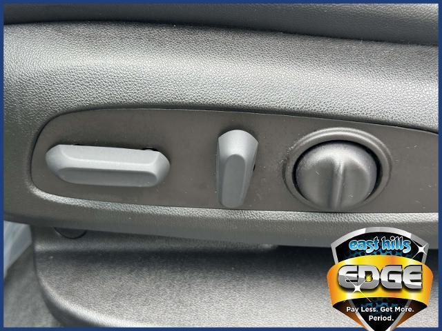 used 2023 Chevrolet Traverse car, priced at $32,495