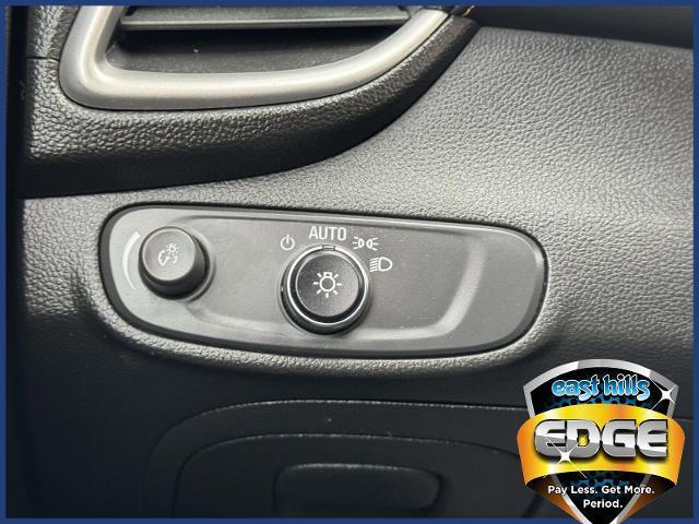 used 2022 Chevrolet Trax car, priced at $14,995