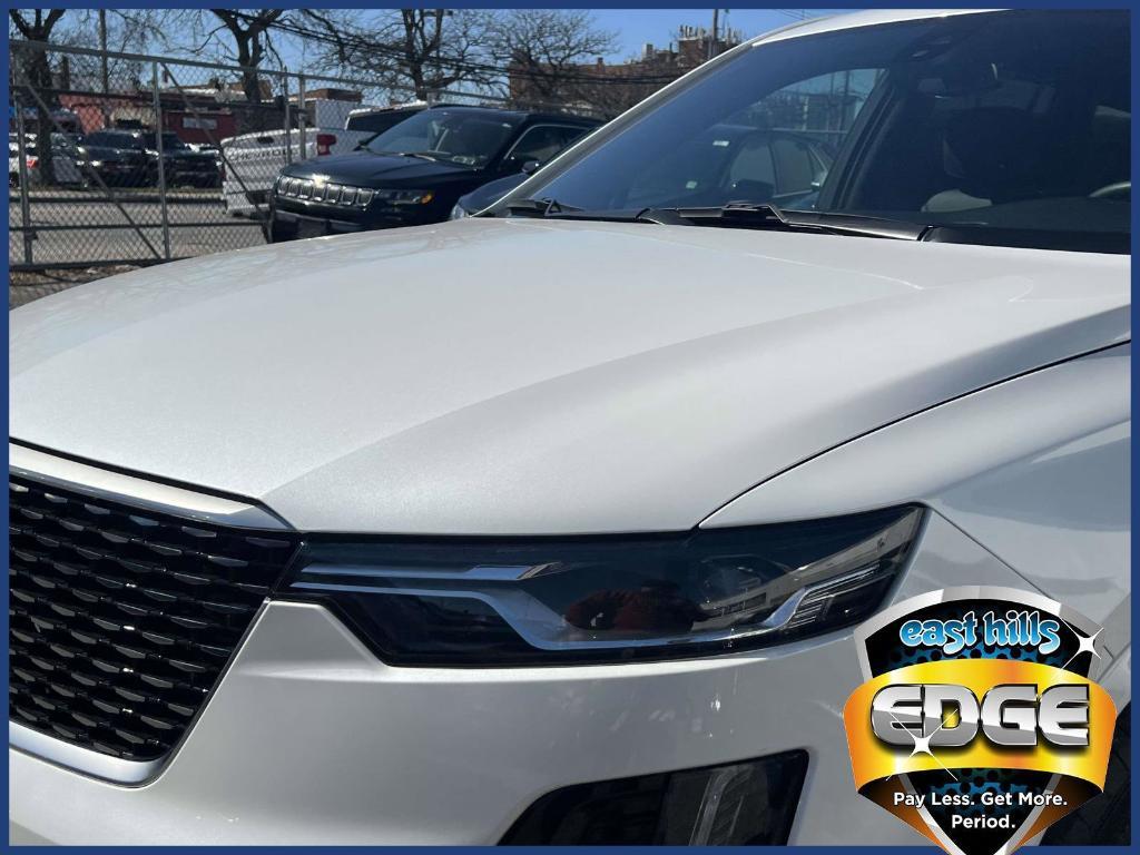used 2023 Cadillac XT6 car, priced at $31,995