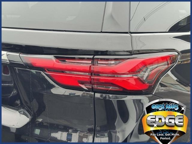 used 2023 Chevrolet Traverse car, priced at $32,995