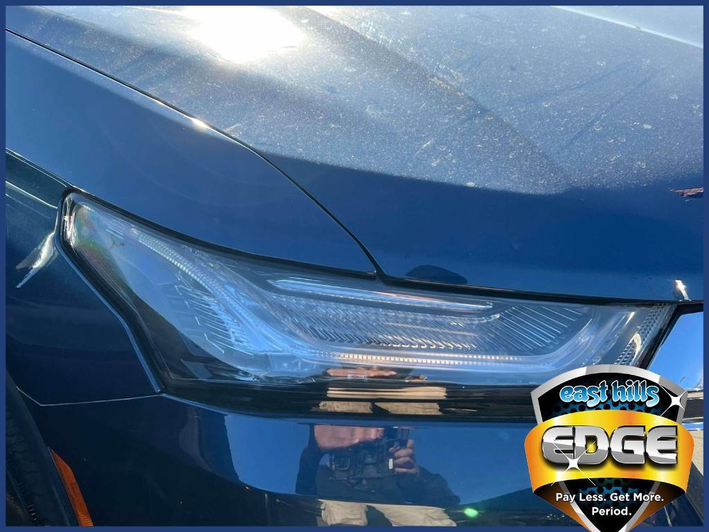 used 2023 Chevrolet Traverse car, priced at $32,185