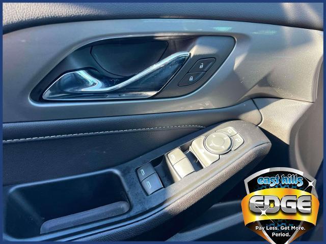 used 2023 Chevrolet Traverse car, priced at $28,695