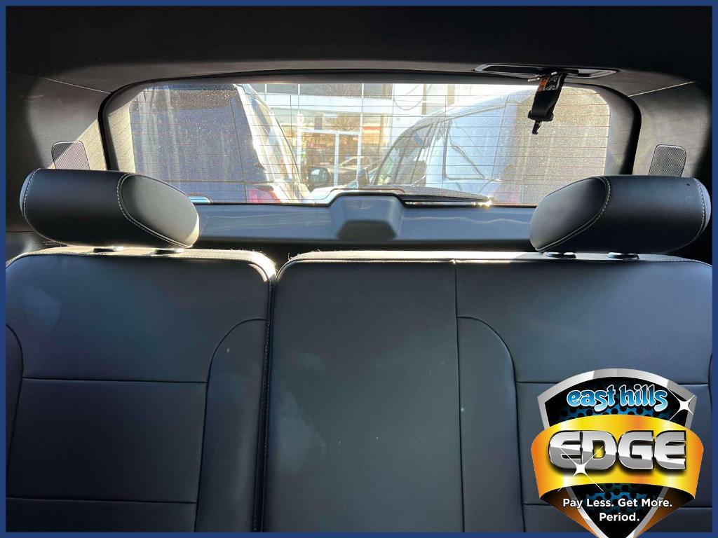 used 2023 Chevrolet Traverse car, priced at $32,185