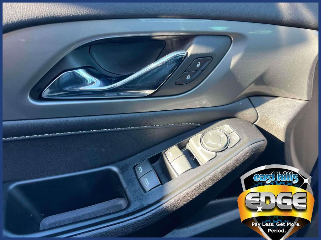 used 2023 Chevrolet Traverse car, priced at $32,185