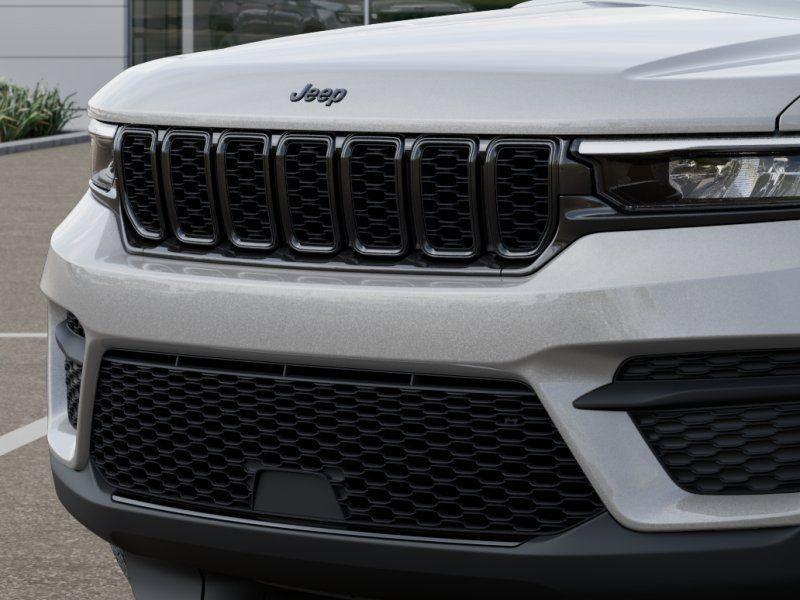 new 2025 Jeep Grand Cherokee car, priced at $47,755
