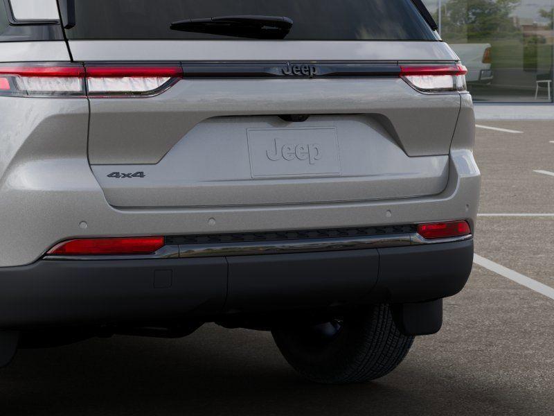 new 2025 Jeep Grand Cherokee car, priced at $47,755