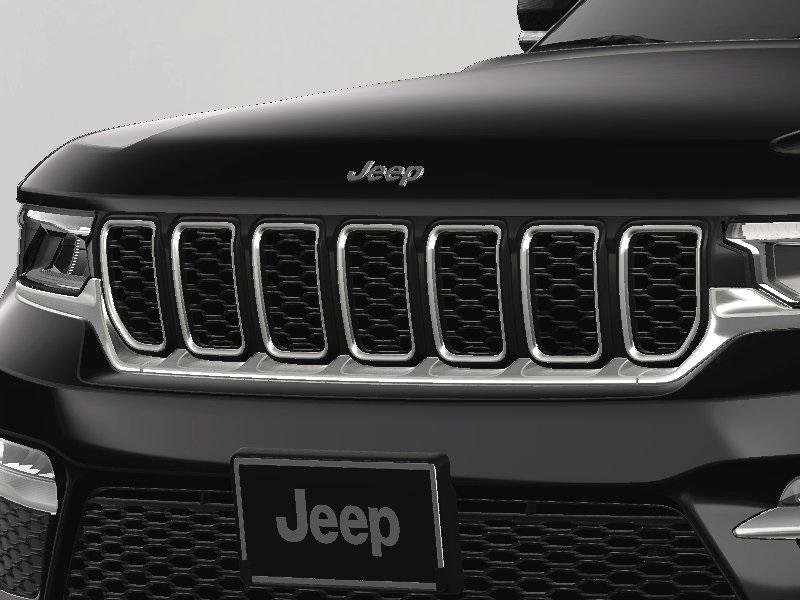 new 2025 Jeep Grand Cherokee car, priced at $47,760