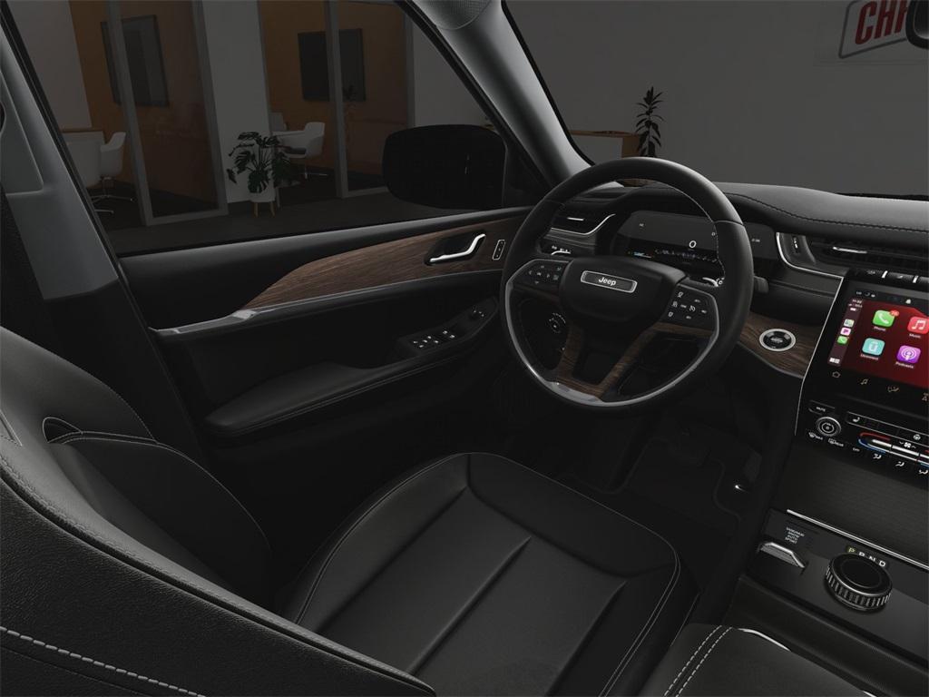 new 2025 Jeep Grand Cherokee car, priced at $47,760