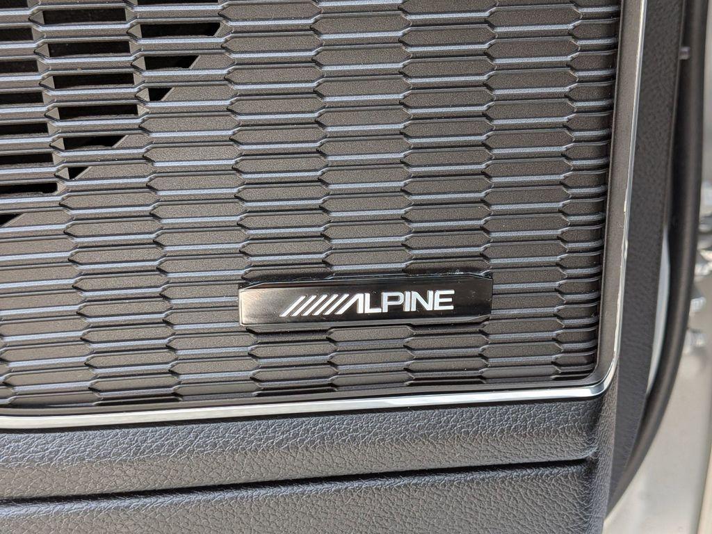 used 2022 Jeep Grand Cherokee car, priced at $39,999