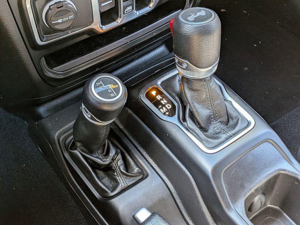 used 2022 Jeep Wrangler Unlimited car, priced at $32,999