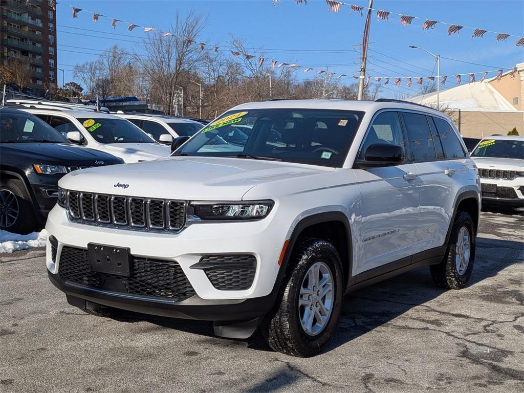 used 2024 Jeep Grand Cherokee car, priced at $30,999