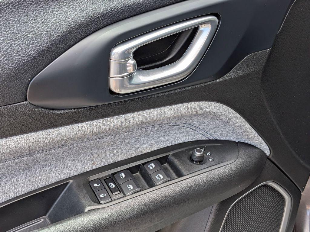 used 2022 Jeep Compass car, priced at $22,174