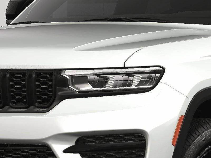 new 2025 Jeep Grand Cherokee car, priced at $48,205