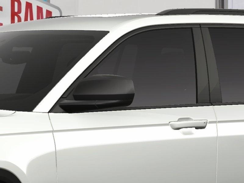 new 2025 Jeep Grand Cherokee car, priced at $48,205