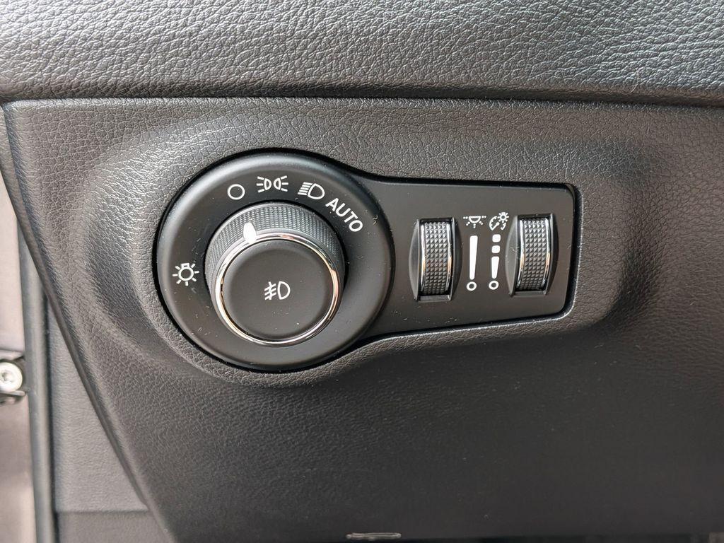 used 2019 Jeep Compass car, priced at $19,174