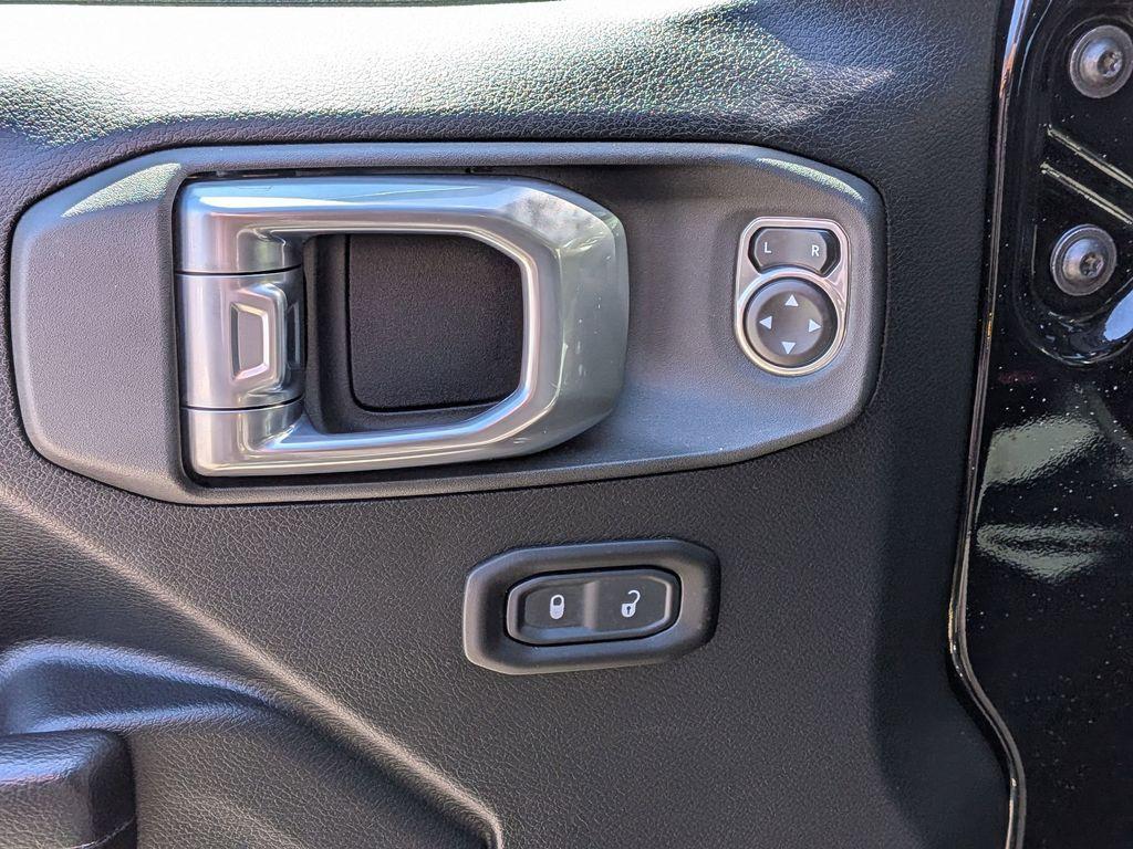 used 2021 Jeep Wrangler Unlimited car, priced at $31,999