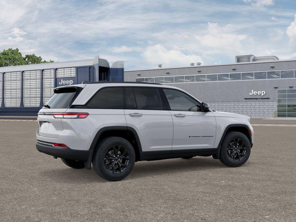 new 2025 Jeep Grand Cherokee car, priced at $42,310