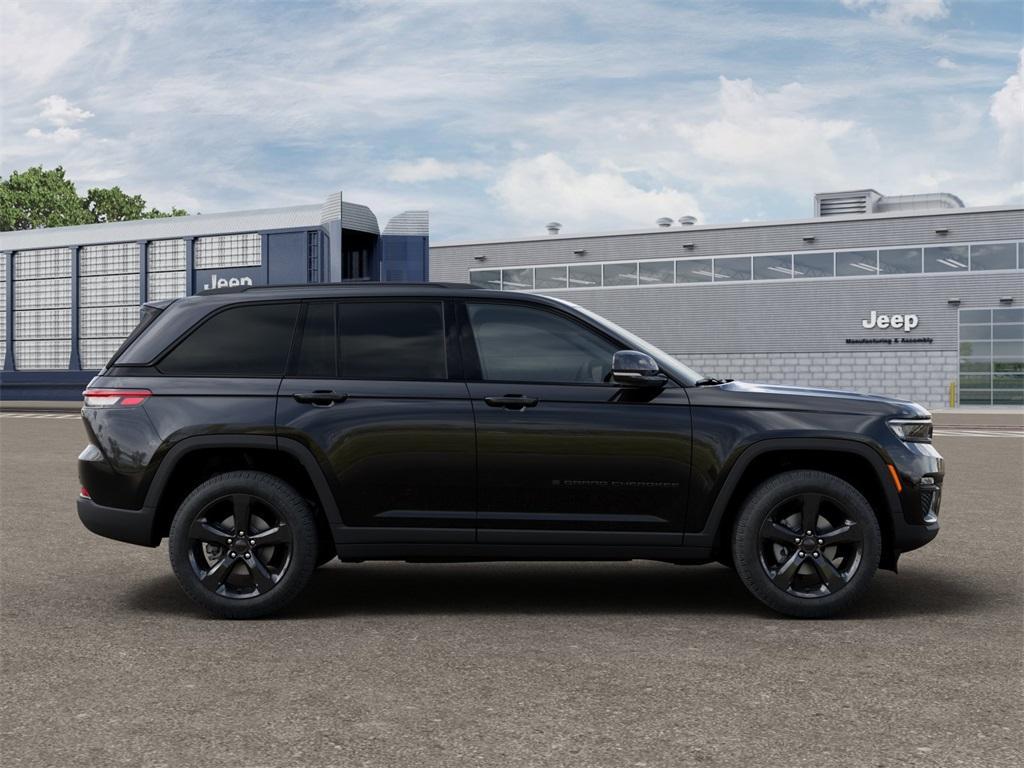 new 2025 Jeep Grand Cherokee car, priced at $50,720