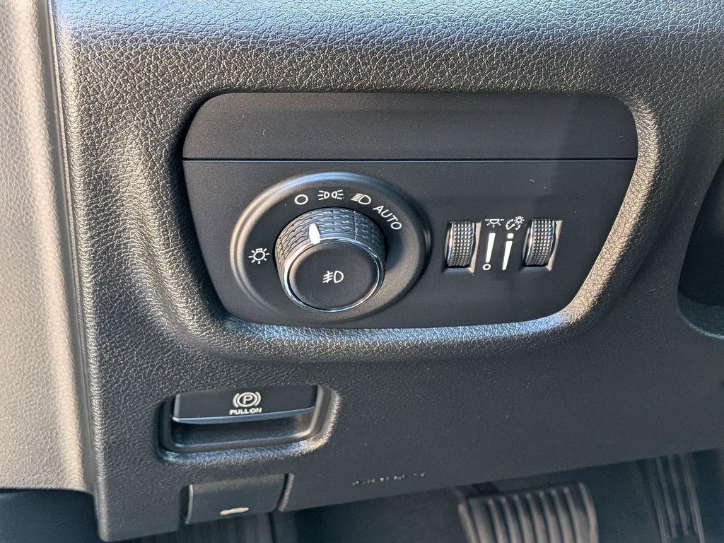 used 2023 Jeep Grand Cherokee car, priced at $35,999