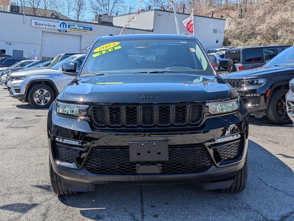 used 2023 Jeep Grand Cherokee car, priced at $35,999