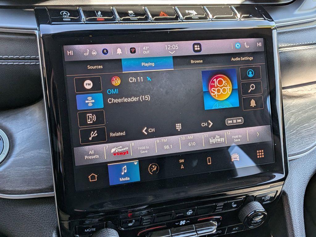 used 2023 Jeep Grand Cherokee car, priced at $35,999