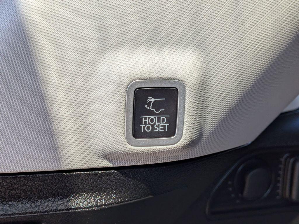 used 2023 Jeep Grand Cherokee car, priced at $35,999