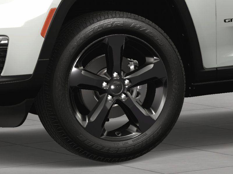 new 2024 Jeep Grand Cherokee L car, priced at $48,858