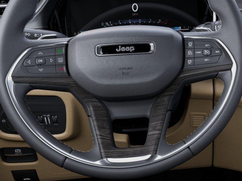 new 2025 Jeep Grand Cherokee car, priced at $45,875