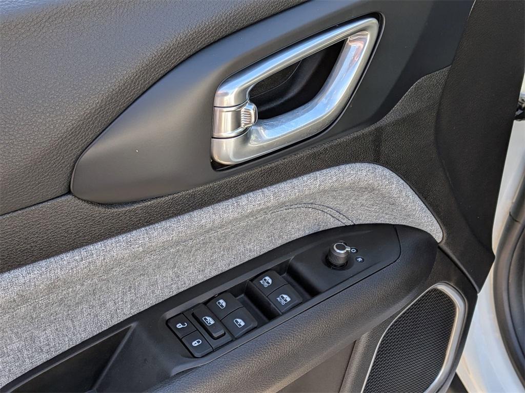 used 2022 Jeep Compass car, priced at $18,499