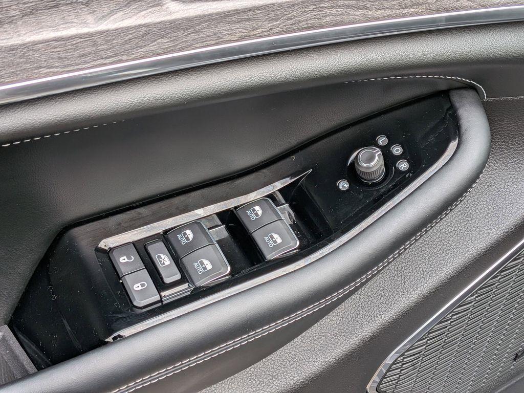 used 2023 Jeep Grand Cherokee car, priced at $38,499