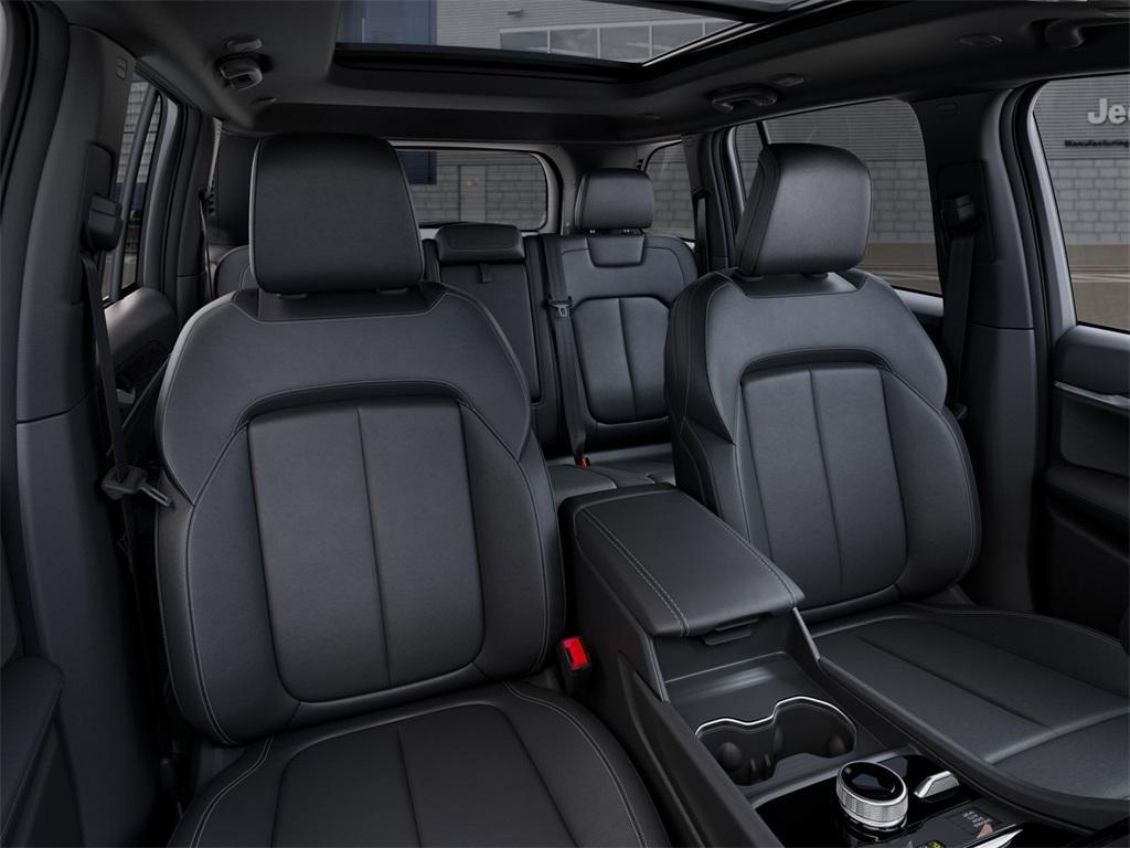 new 2025 Jeep Grand Cherokee car, priced at $52,640