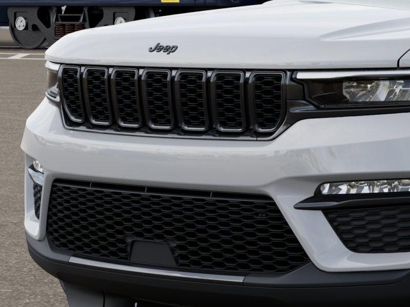 new 2025 Jeep Grand Cherokee car, priced at $52,640