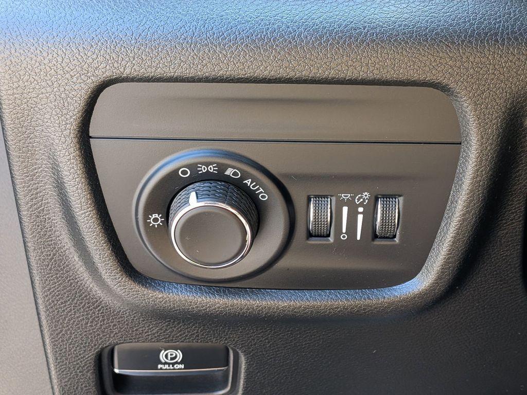 used 2023 Jeep Grand Cherokee car, priced at $34,999