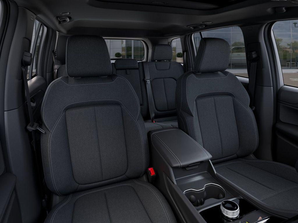 new 2025 Jeep Grand Cherokee car, priced at $37,955