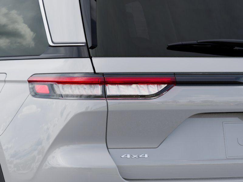 new 2025 Jeep Grand Cherokee car, priced at $37,955