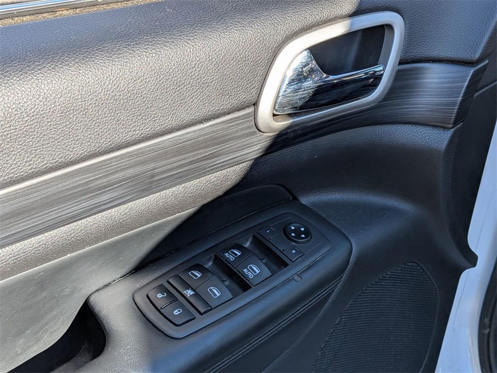 used 2021 Jeep Grand Cherokee car, priced at $24,499