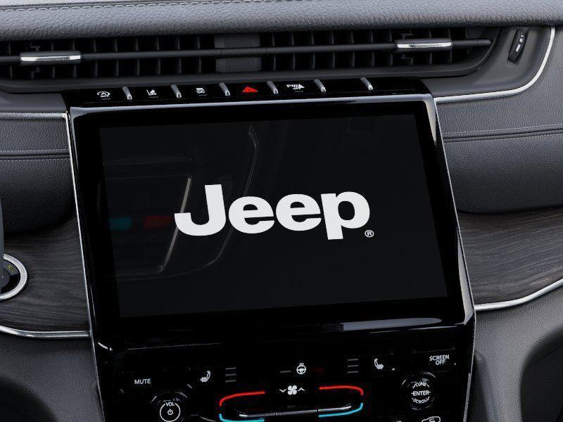 new 2025 Jeep Grand Cherokee car, priced at $49,985