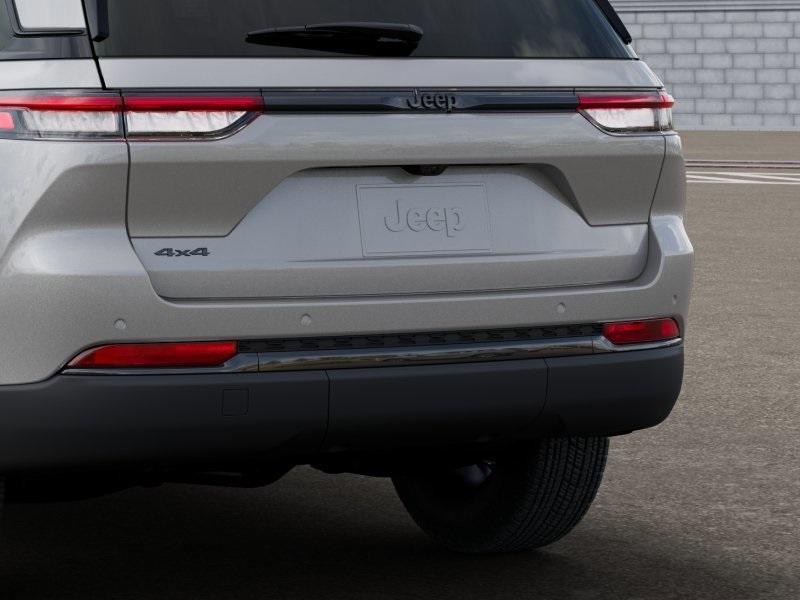 new 2025 Jeep Grand Cherokee car, priced at $45,080