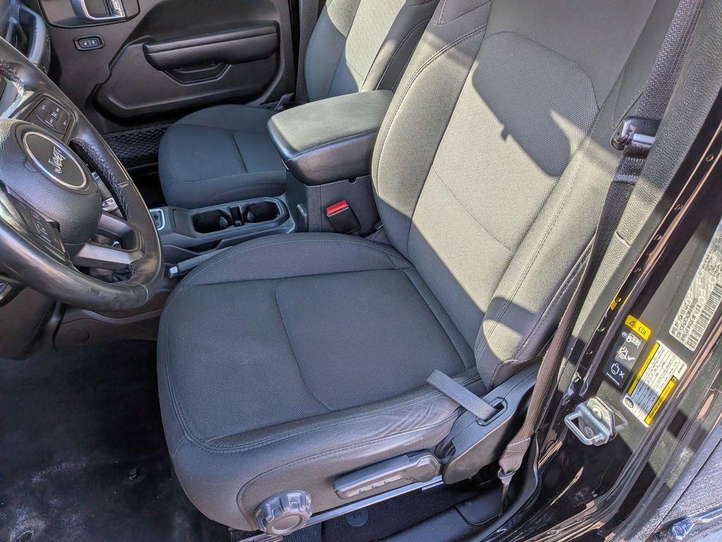 used 2021 Jeep Wrangler Unlimited car, priced at $27,999