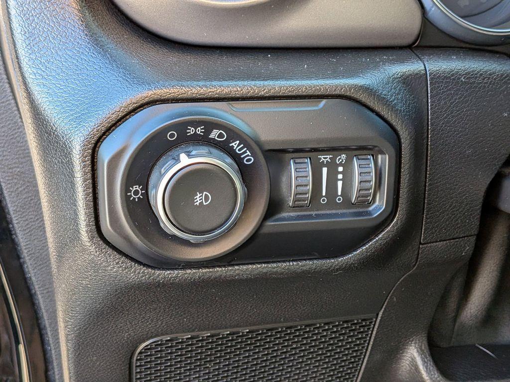 used 2021 Jeep Wrangler Unlimited car, priced at $27,999