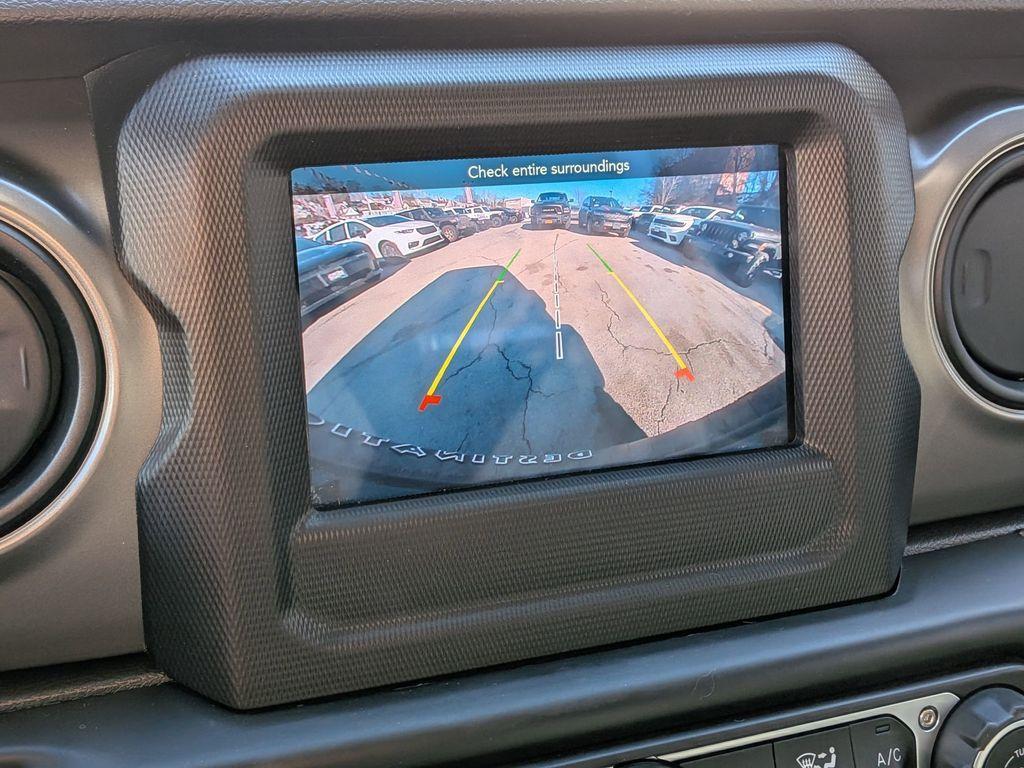 used 2021 Jeep Wrangler Unlimited car, priced at $27,999