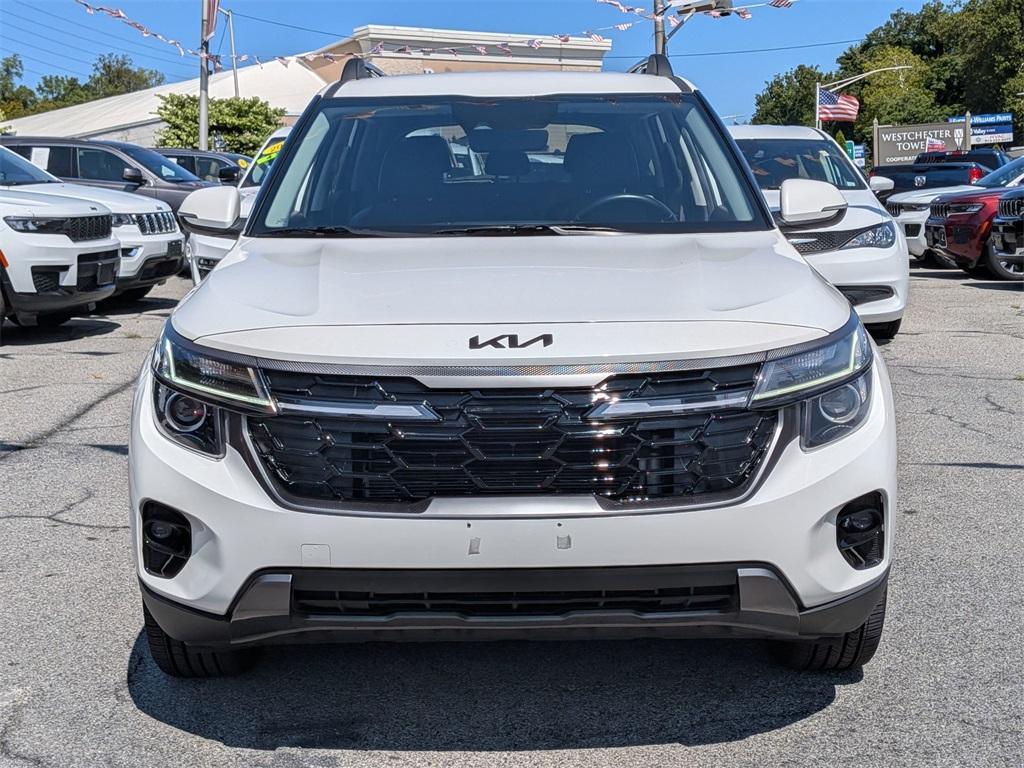used 2025 Kia Seltos car, priced at $23,999