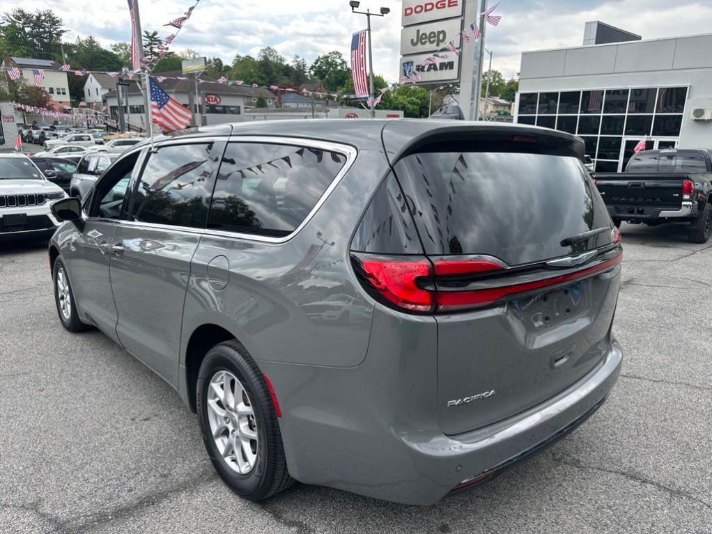 used 2023 Chrysler Pacifica car, priced at $28,174