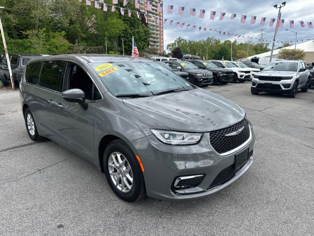 used 2023 Chrysler Pacifica car, priced at $28,174