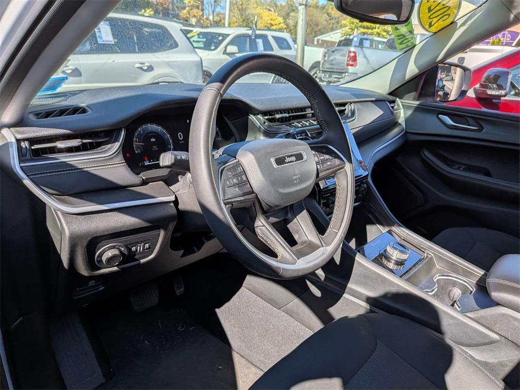used 2024 Jeep Grand Cherokee L car, priced at $27,999