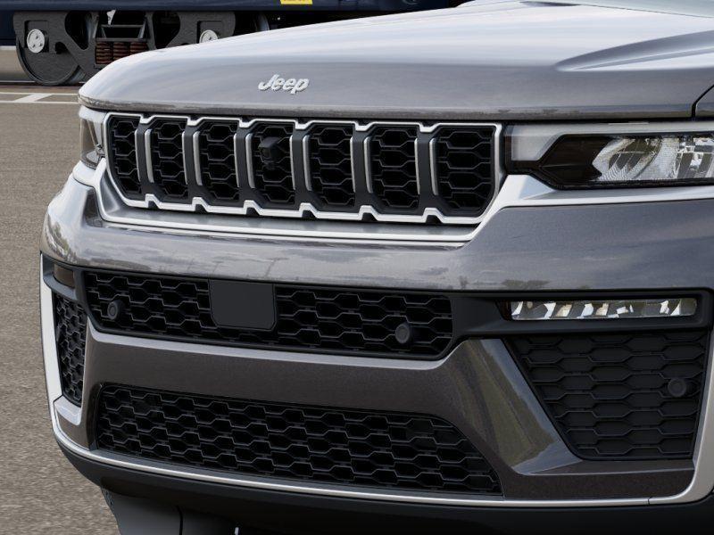 new 2026 Jeep Grand Cherokee car, priced at $52,175