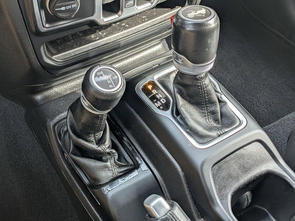 used 2021 Jeep Wrangler Unlimited car, priced at $32,999